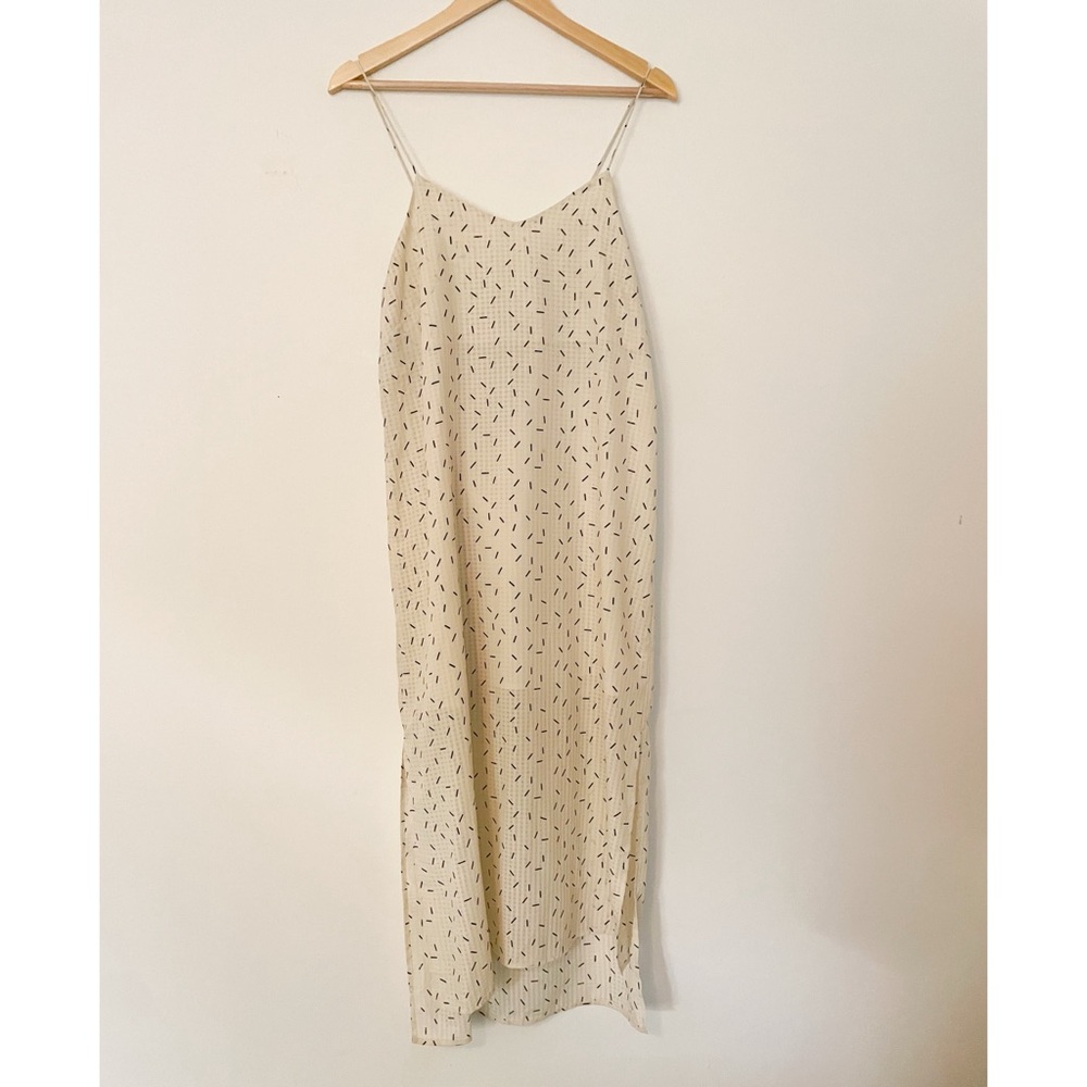 Mod Ref Cream Midi Dress